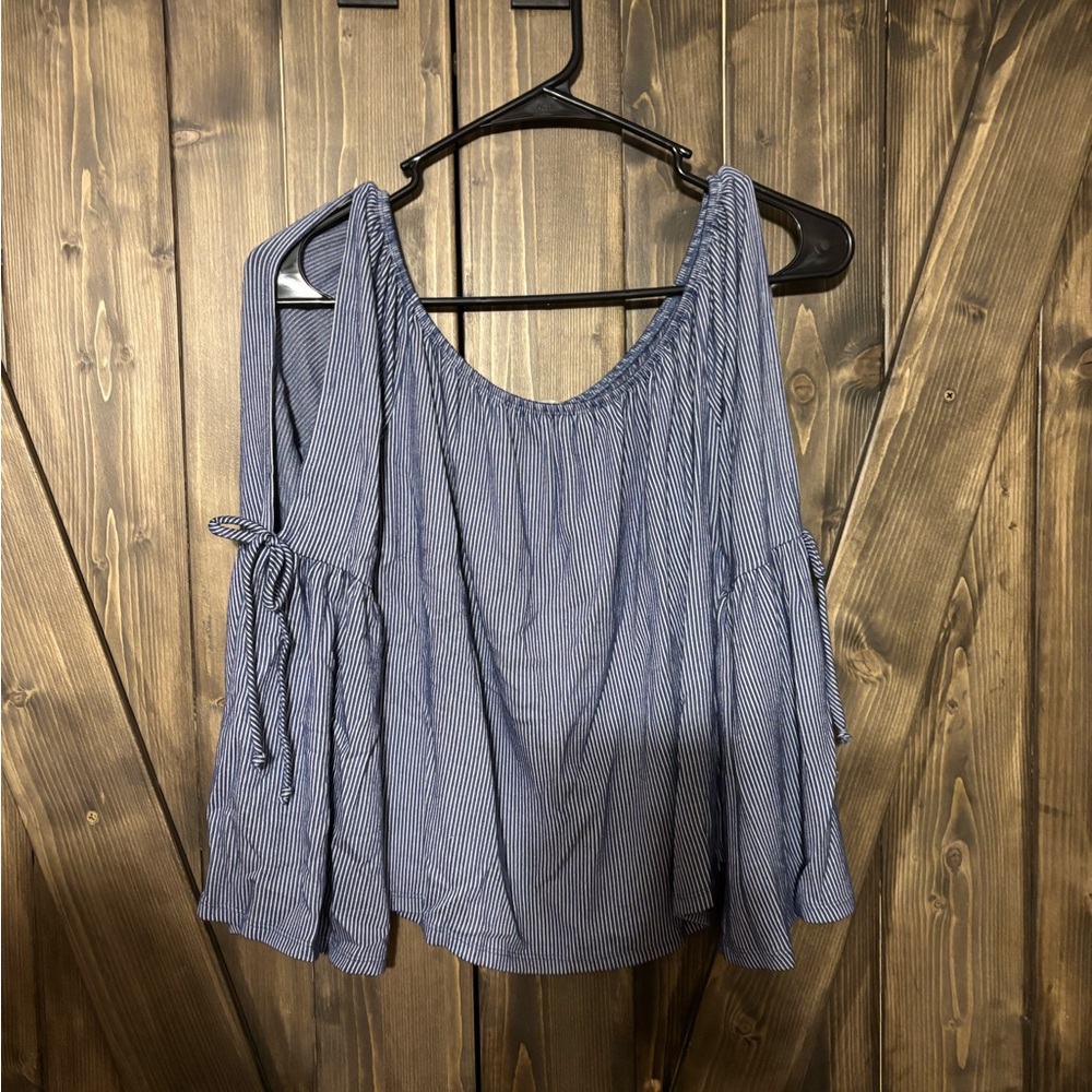 Charlotte Russe Navy Striped Blouse with Tie Sleeves